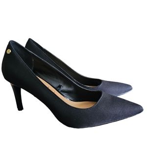 WOMEN'S CALVIN KLEIN NILLY POINTED TOE BLACK SHOES size 8.5